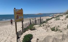 La Mer et la Plage au bout du parc Appartement 4 couchages avec jardin